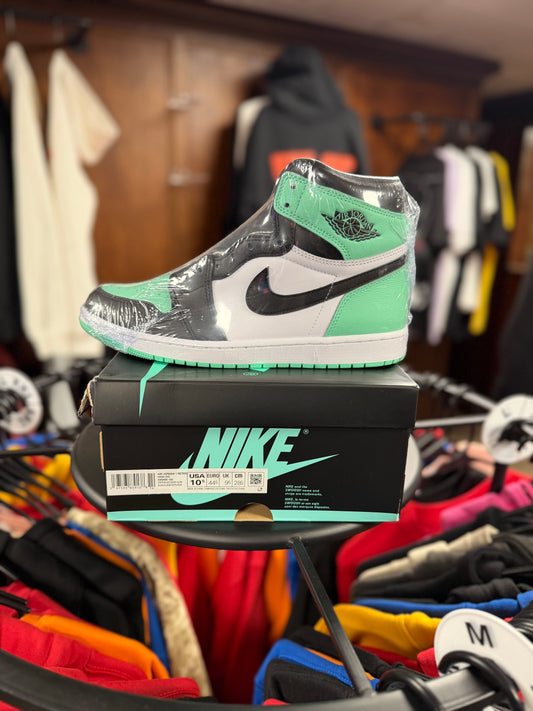 Jordan 1 Retro High OG Green Glow